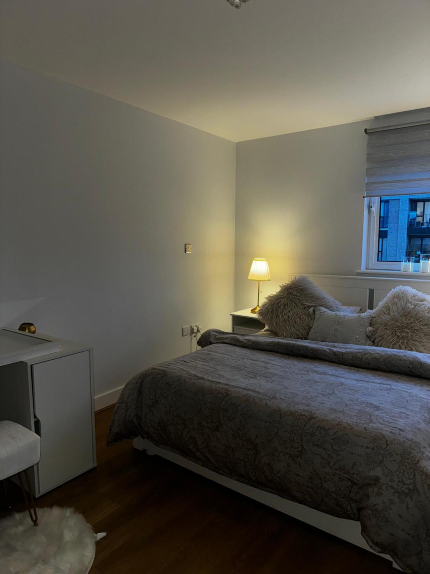 Apartment Entire Luxurious River Side 1 Bedroom Flat East Excel Airport London